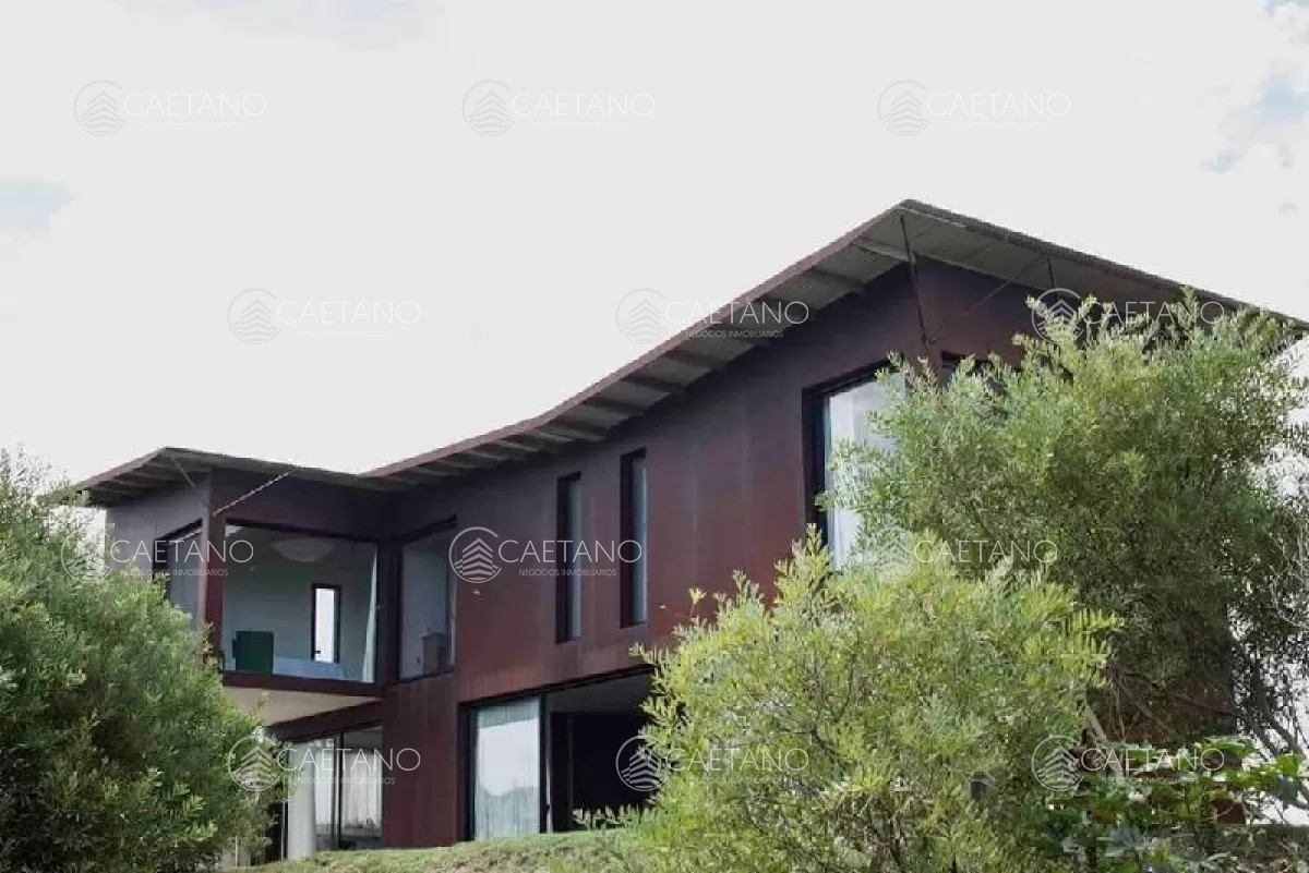 Venta casa 5 dormitorios Punta Piedras, Manantiales