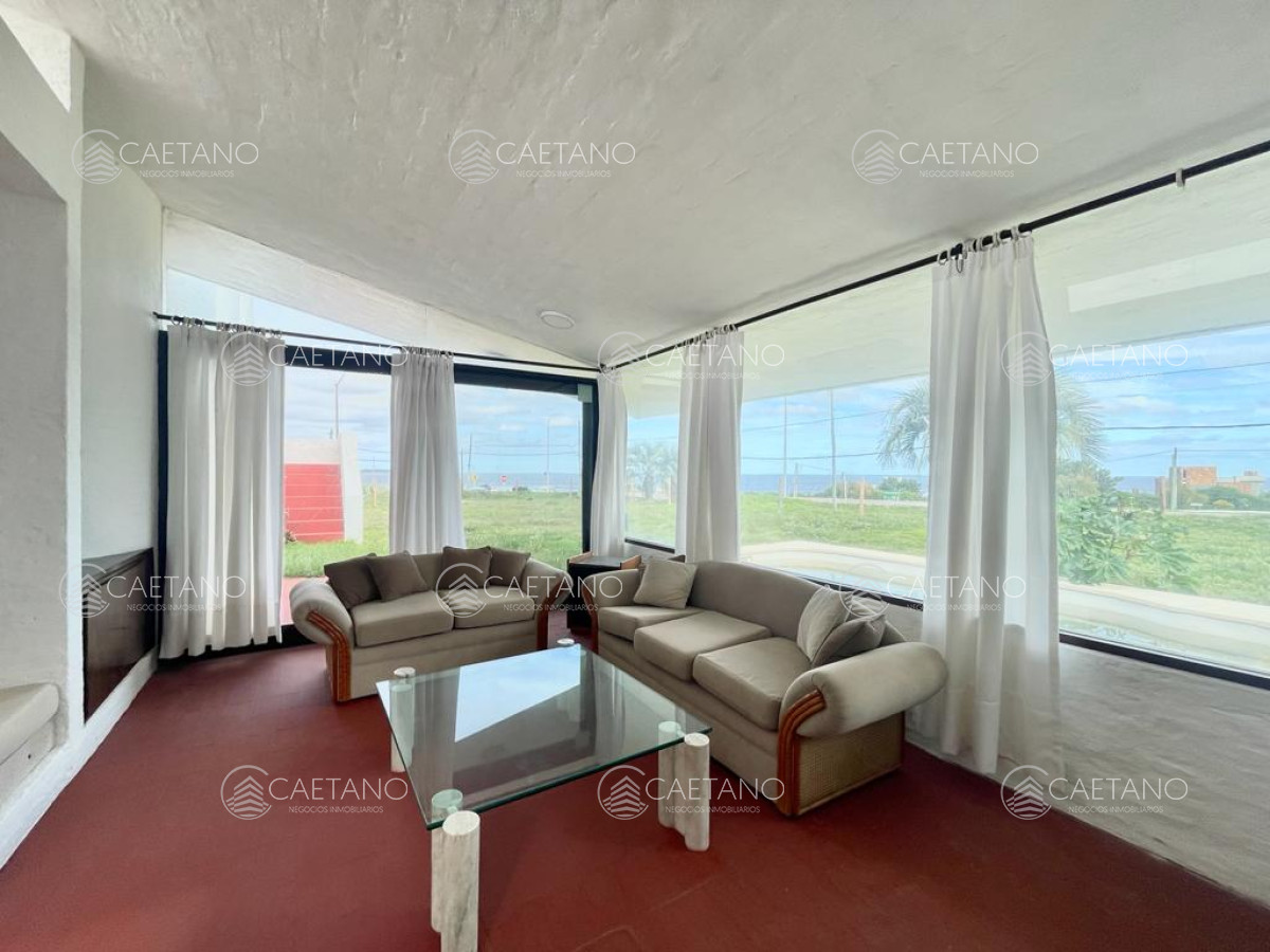 Venta Casa sobre la ruta frente al mar Punta del Este. - GoPunta - Portal Inmobiliario de Punta del Este - Maldonado