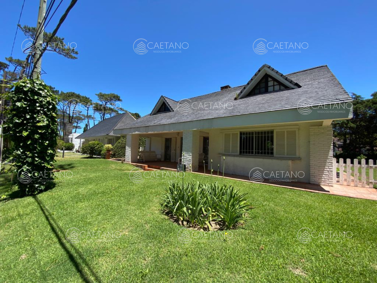 venta casa 5 dormitorios playa brava punta del este - dmc1992c