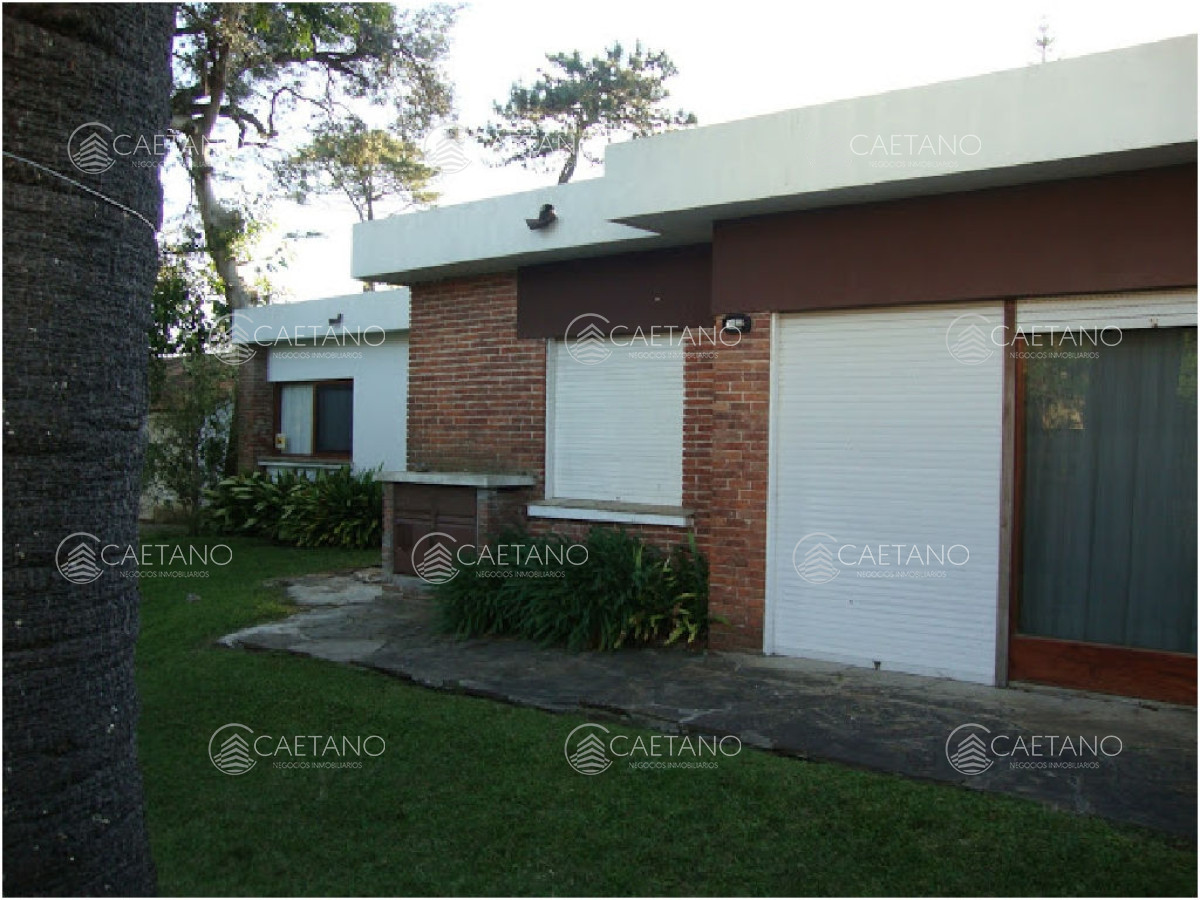 Venta casa Punta del Este, Playa Mansa a 200m del mar