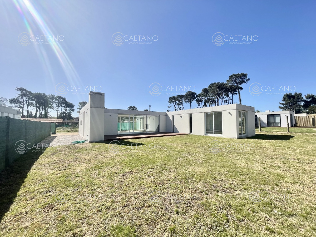 Venta Casa en Barrio Privado - 3 Dormitorios - Punta Del Este 
