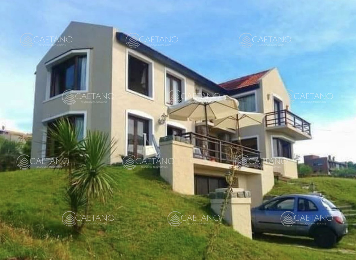 Alquiler espectacular casa en Punta Ballena - 4 dormitorios - DMC13683C