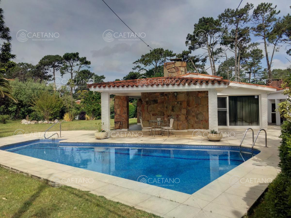 Venta casa 3 dormitorios - Lugano, Punta del Este - DMC925C