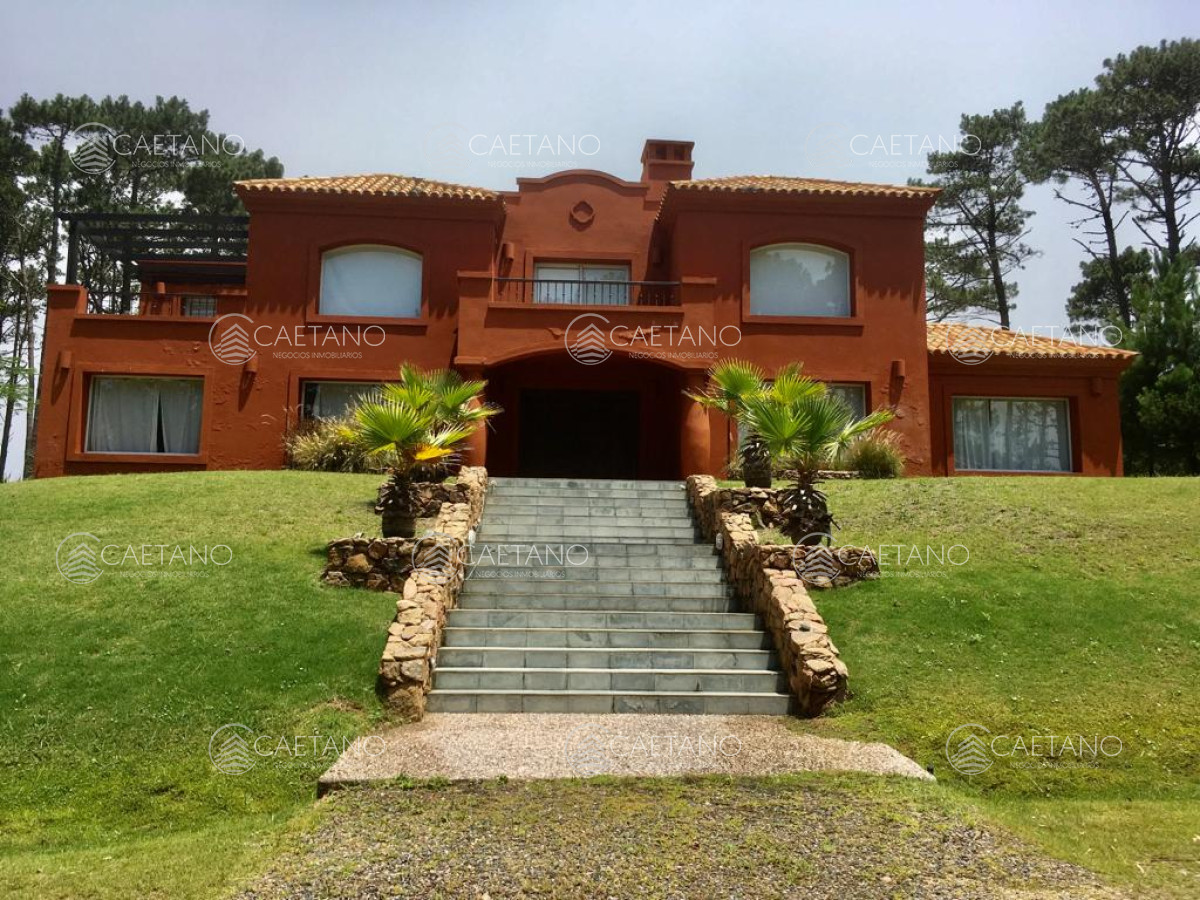 Casa 5 dormitorios en alquiler temporal Montoya, La Barra. - DMC12597C