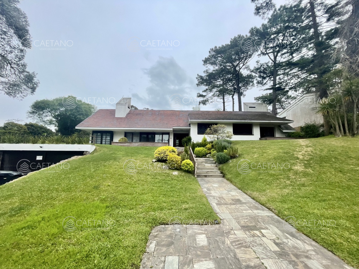 Venta casa 8 dormitorios Punta del Este - DMC3960C