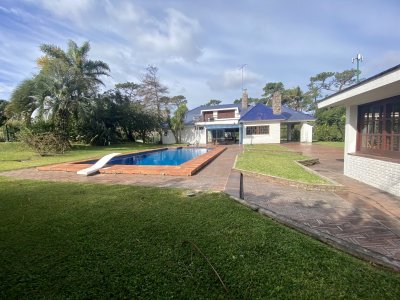 Casa en venta - Para 10 de la mansa 