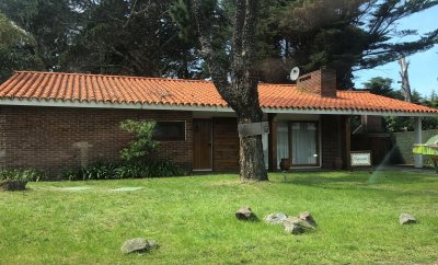 Alquiler casa en espectacular ubicacion en Punta del Este - 3 dormitorios