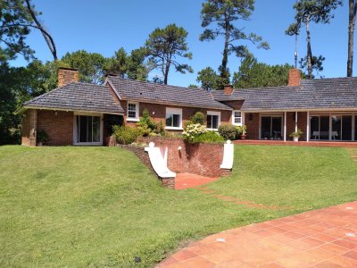 Venta casa 5 dormitorios 4 baños