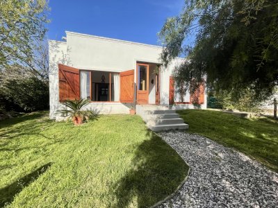 Venta Casa - 2 Dormitorios 1 baño - Lausana Maldonado