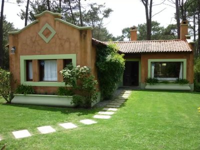 Venta casa 3 dormitorios Montoya, La barra 
