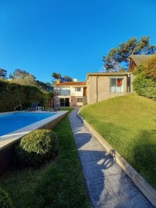 Excelente casa de 4 dormitorios con piscina!