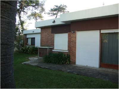 Venta casa Punta del Este, Playa Mansa a 200m del mar