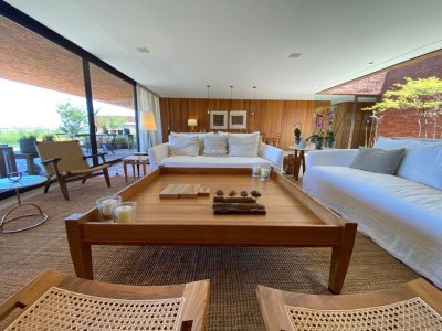 Casa en Venta - 4 Suite-  sauna - piscina - Fasano Las Piedras  
