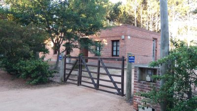 Hermosa casa con gran metraje de terreno!