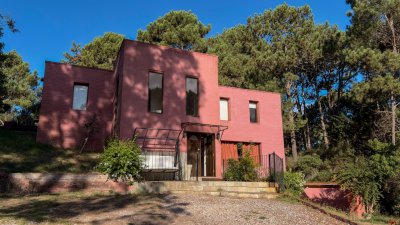 Casa en venta  4 dormitorios - Club del Lago 