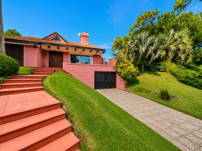 VENTA CASA 3 DORMITORIO PUNTA DEL ESTE-SAN RAFAEL