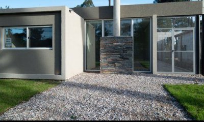 Venta casa 2 dormitorios. Pinares, Punta del Este.