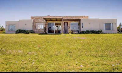 Venta Casa - 3 Dormitorios 2 baños - El Quijote
