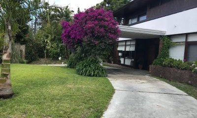 Excelente chalet de 5 dormitorios a metros del mar!