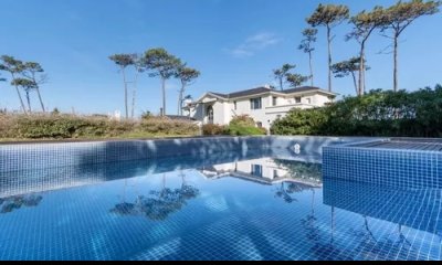 Venta casa 8 dormitorios primera línea playa mansa Punta del Este