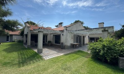 Venta casa rincón del indio 4 dormitorios
