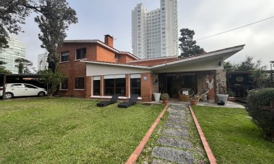 Venta espectacular casa en Punta del Este, Playa Mansa - a 100m del mar
