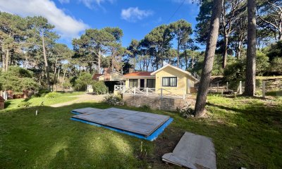 Venta casa en club del Lago. Punta Ballena.
