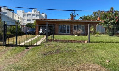 Casa en Pinares, Punta del Este muy próxima al Mar