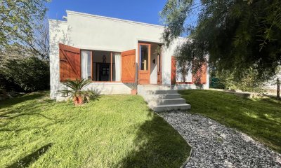 Venta Casa - 2 Dormitorios 1 baño - Lausana Maldonado