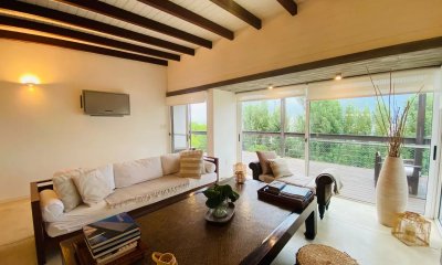 Venta casa 5 dormitorios Punta Piedras