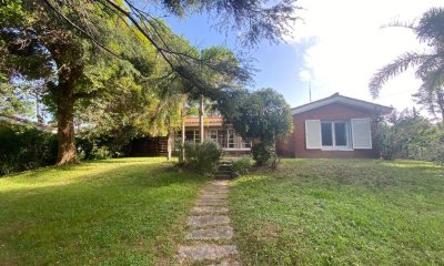 Venta casa 2 dormitorios más dependencia Punta del Este