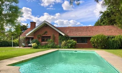 Venta casa 4 dormitorios. Playa brava, Punta del Este