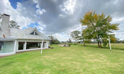 Venta Casa - 5 Dormitorios 3 baños - Pileta - La Barra
