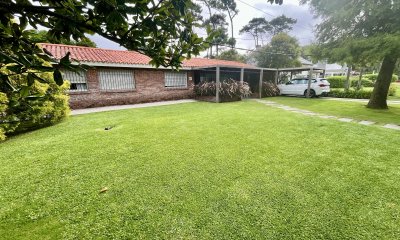 Venta casa 3 dormitorios. Pinares, playa mansa Punta del Este