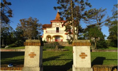 Venta casa 6 dormitorios. Playa hermosa, Piriapolis.