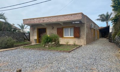 Venta casa 5 dormitorios, Manantiales.