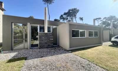 Venta casa 2 dormitorios. Pinares, Punta del Este.