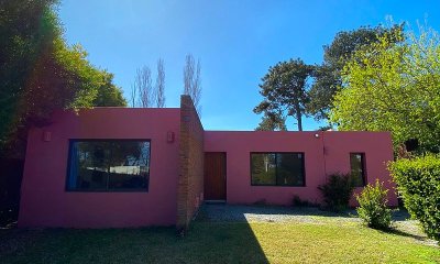 Venta casa 2 dormtiorios Pinares Punta del Este