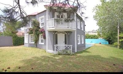 Casa en venta 4 dormitorios La Barra