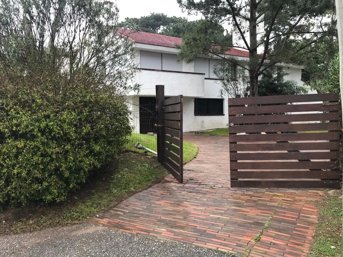 Venta Casa en venta zona Cantegril