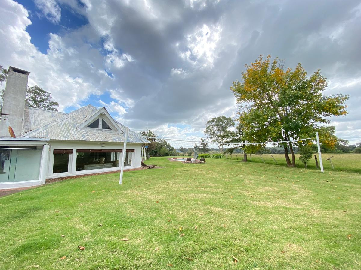 Venta Casa - 5 Dormitorios 3 baños - Pileta - La Barra 