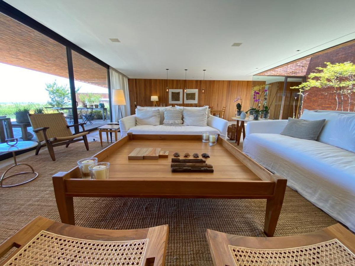 Casa en Venta - 4 Suite-  sauna - piscina - Fasano Las Piedras  
