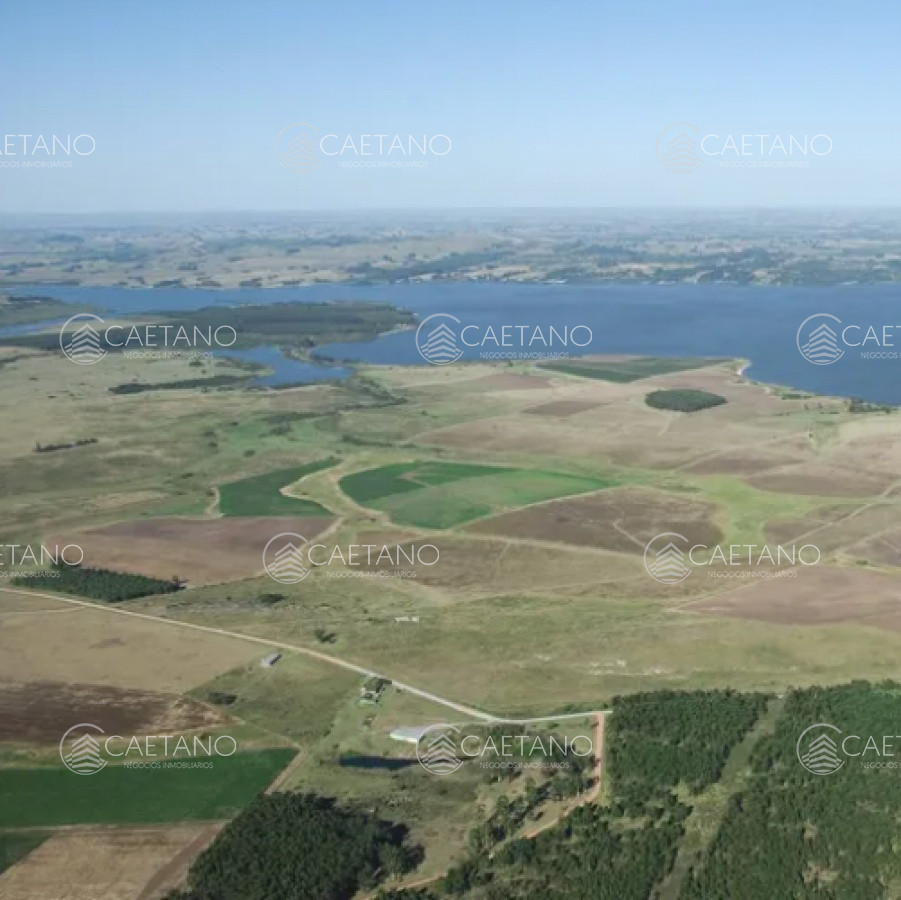 Chacra con costa a Laguna del Sauce