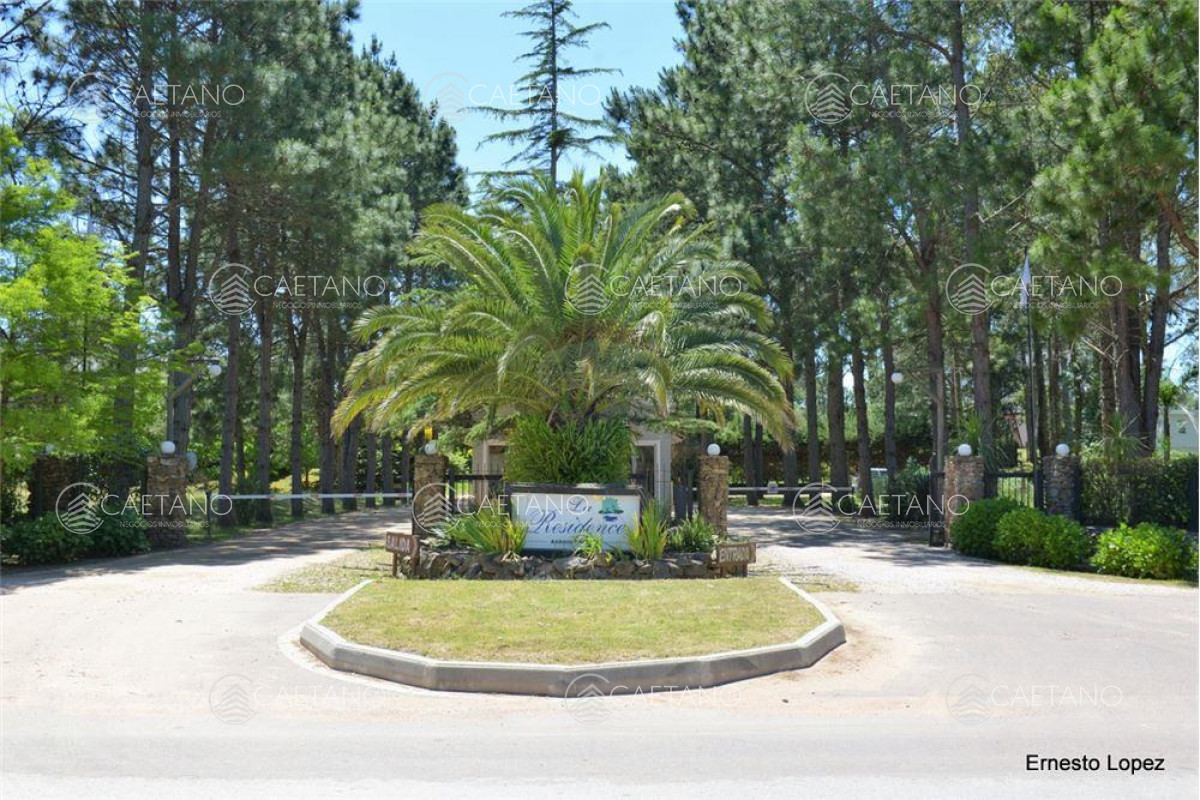 Terreno en barrio privado Le Residence