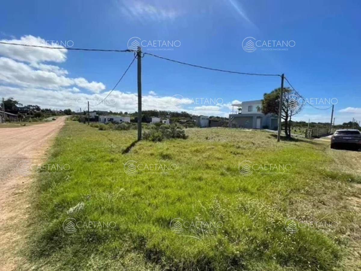 Venta Terreno a metros de la playa Piriapolis, Punta Negra