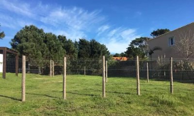 Vendo terreno nivelado en Rincon del Indio, Playa Brava, Punta del Este