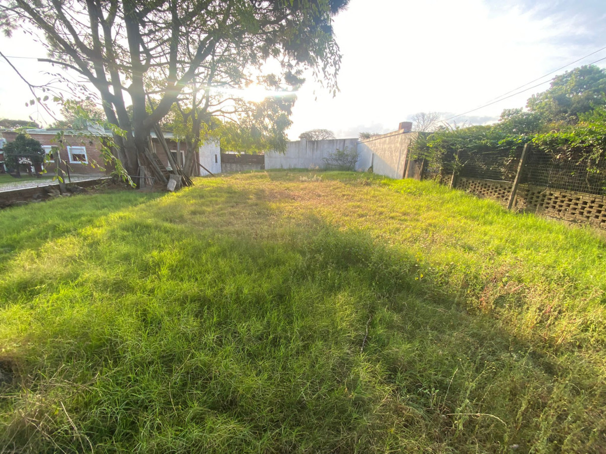 Venta terreno en playa mansa Punta del Este 