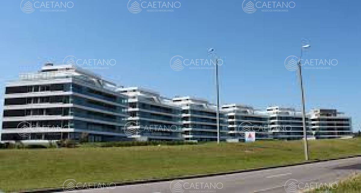 Apartamento 3 dormitorios con piscina propia playa brava Punta del Este - DMC9091A