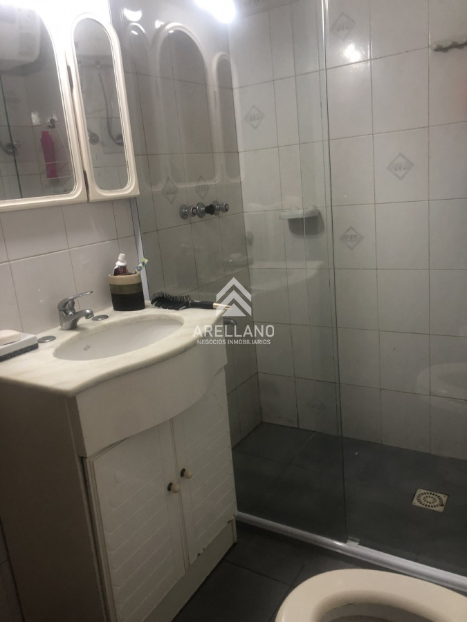 Casa ID.4396 - Casa en venta con 3 dormitorios, 3 baños o opción de oficina comercial