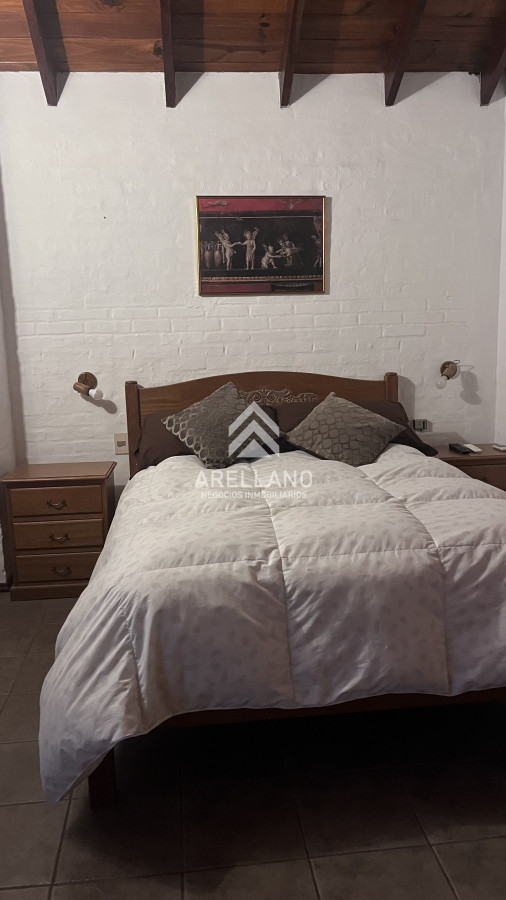 Casa ID.4396 - Casa en venta con 3 dormitorios, 3 baños o opción de oficina comercial